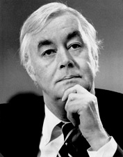 URDailyHistory's tweet image. 16 Mar 1927: New York #Senator Daniel Patrick #Moynihan (D-NY) is born in Tulsa, Oklahoma. He died on March 26, 2003 in #Washington, D.C. #RIP #history #OTD #newyork #ad amzn.to/2WdSx53