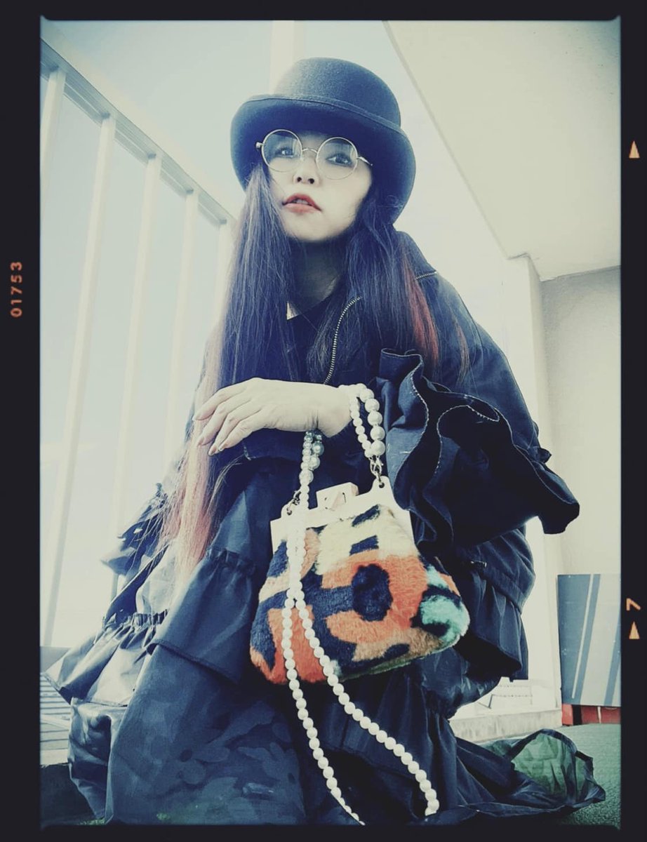 ひとみよしこ(アーティスト/エンタメ村の住人) tweet media