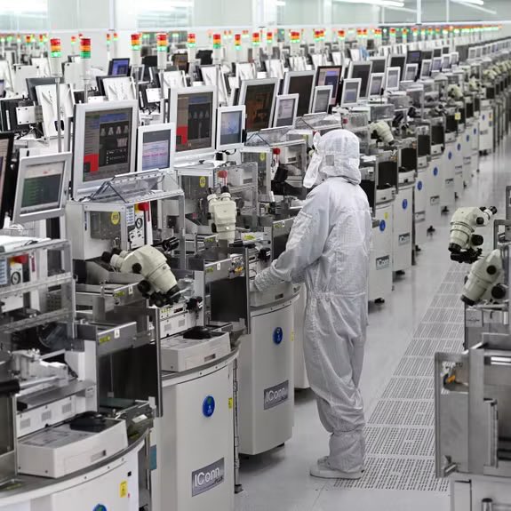 Unfiltered Artist tweet media