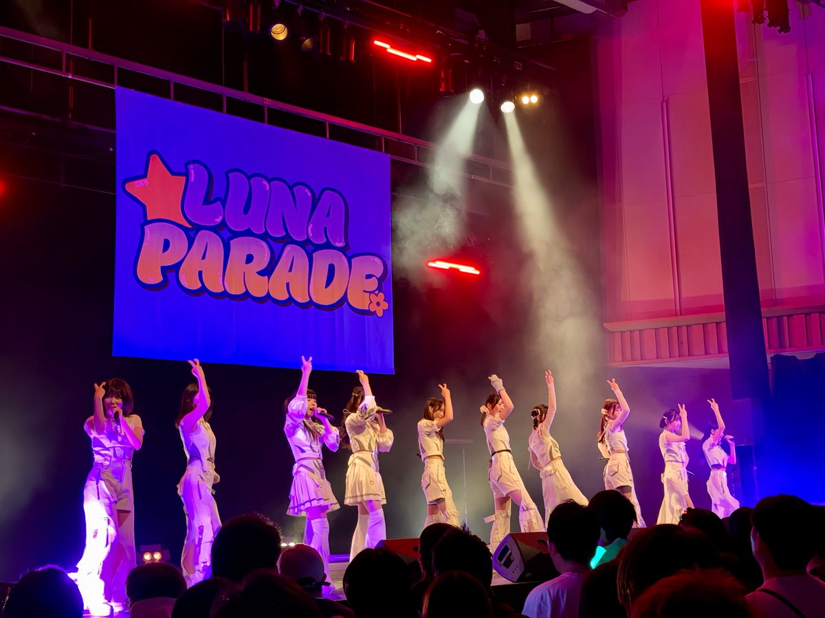 whsp_official's tweet photo. ◤💫「LUNA PARADE - WHITE DAY SP -」ありがとうございました🌼◢
#LUNAPARADE #WHITESCORPION #ホワスピ
会場の皆さまと特別な時間を過ごすことができました🤍
🎧本日のセトリ
1.雑踏の孤独
2.なんて僕は無力なんだろう
3.Satisfaction graffiti
4.I do love you!
5.コヨーテが鳴いている
明日は…【『メンバーボイスコンテンツ#19 』オンラインお話し会・サイン会】
当日販売も行いますので、お気軽にご参加ください✨
🗓️3月15日(日)
⏰販売時間:8:00 〜 各部受付開始の2時間前
▼当日販売 詳細はこちら
🔗https://t.co/WK3C1c7ryX