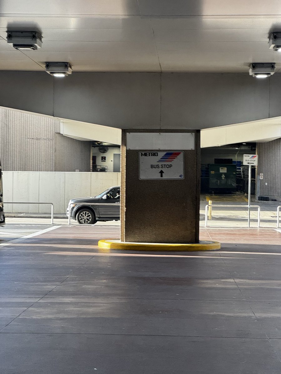 Tom Reeves tweet media