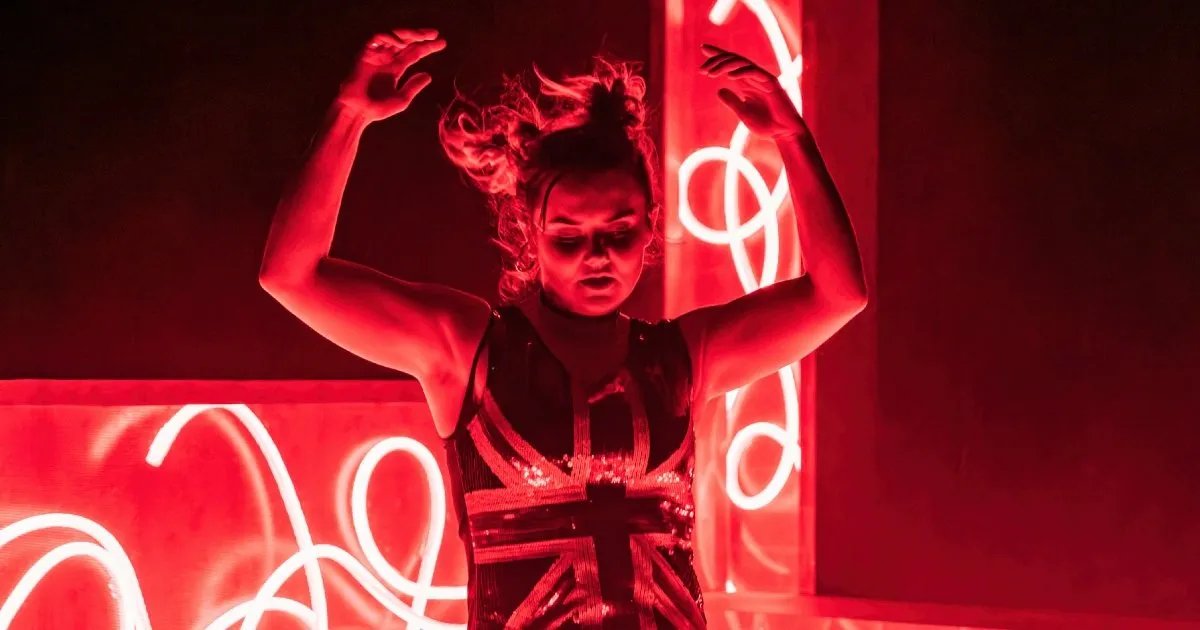 @LondonTheatre1 🦄 tweet media