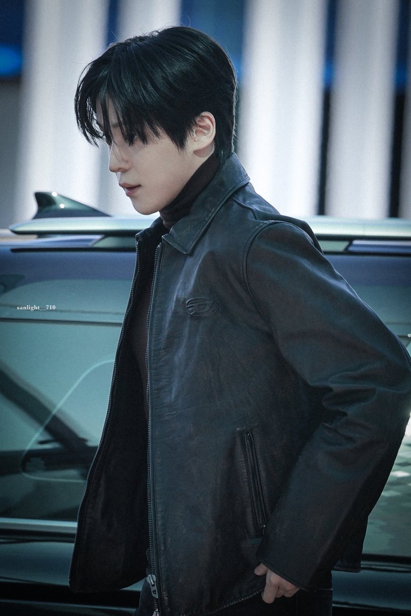 sanlight__710 tweet media