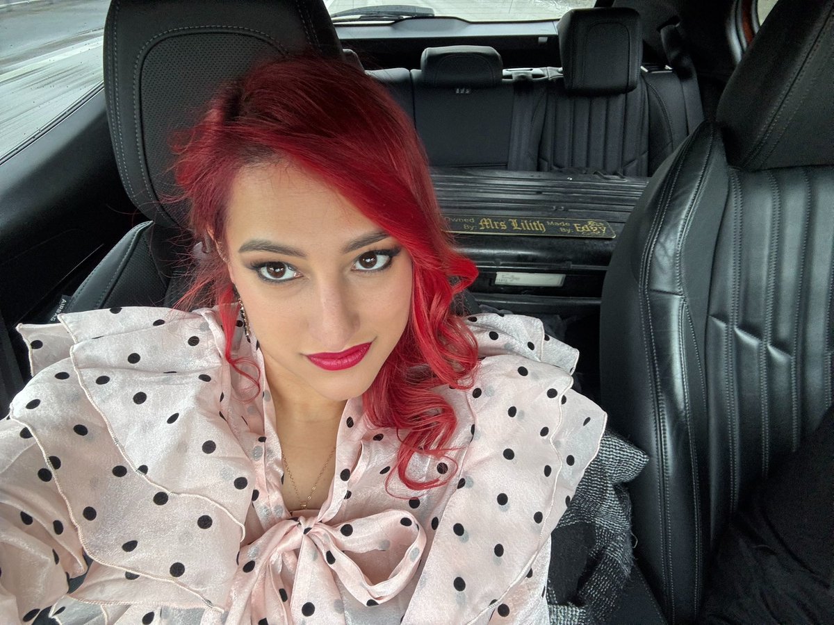 Mistress Lilith tweet media