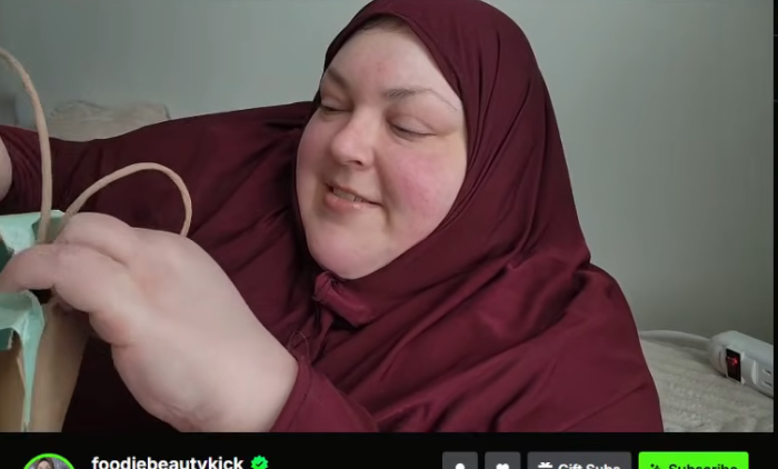 ꧁🦋 𝔹𝕠𝕙𝕠🇨🇦ℂ𝕙𝕚𝕔 🦋꧂ tweet media