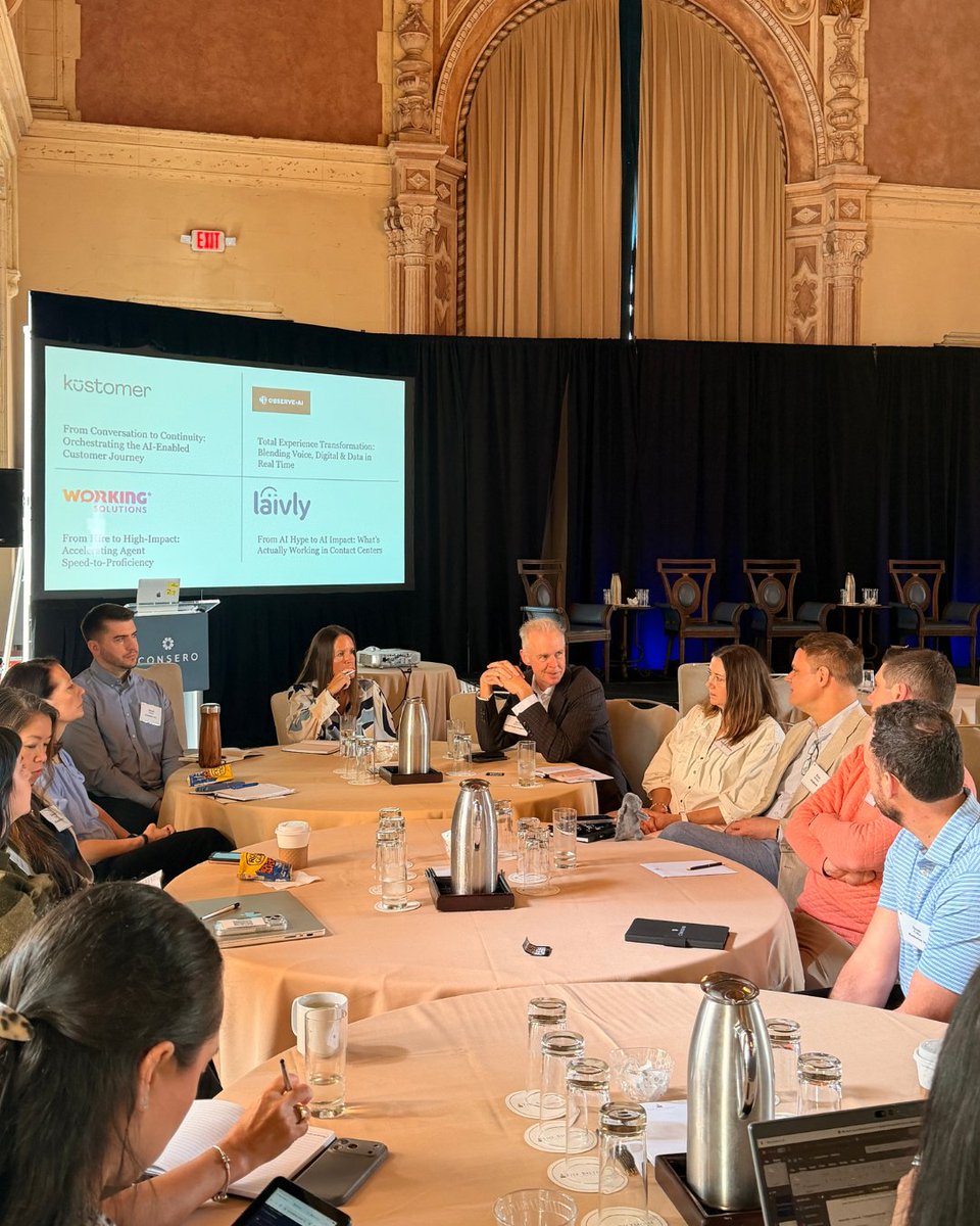 Kustomer tweet media