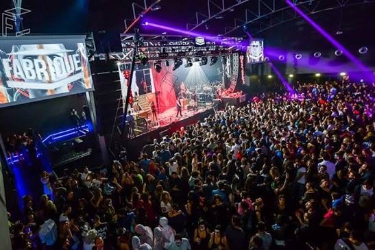 Llegó el turno del #ThatsShowbizBabyTheTour en Milán, Italia, en Fabrique. 

Por lo que he visto vais mucha gente de España, divertíos mucho, disfrutad y dadle mucho amor a JADE 💖