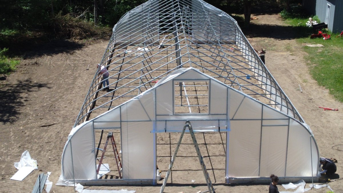 NiftyHoops's tweet photo. Small installation mistakes become big problems after the first season 🔧 Quality execution matters. https://t.co/OYZzPIXoN8 
#FarmBuild #HighTunnelLife #EQIPProjects https://t.co/A8P3fXeQgU