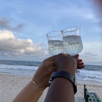 therealTessyBrown tweet media