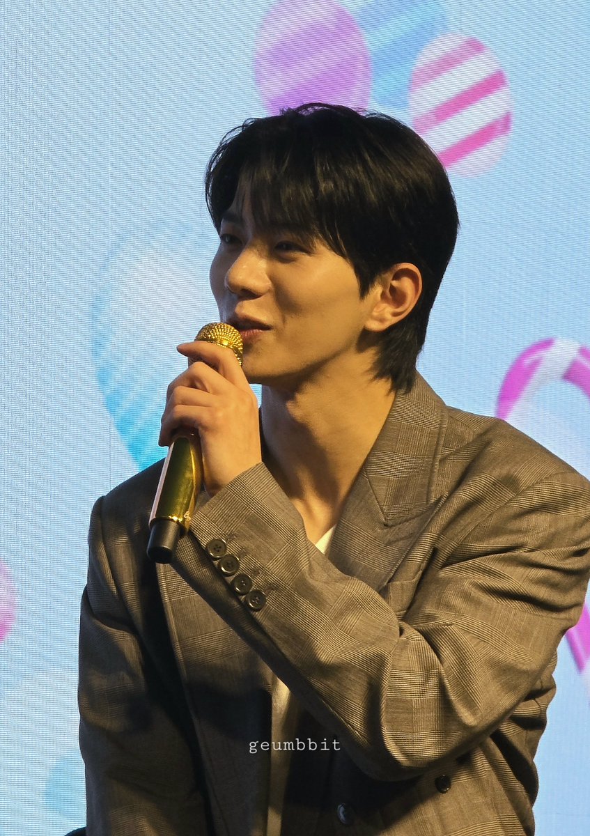 03.14 • my sweet day, bomin

주찬이 보는 보민이...𖹭𖹭𖹭

#보민 #최보민 #골든차일드 #bomin #choibomin #goldenchild