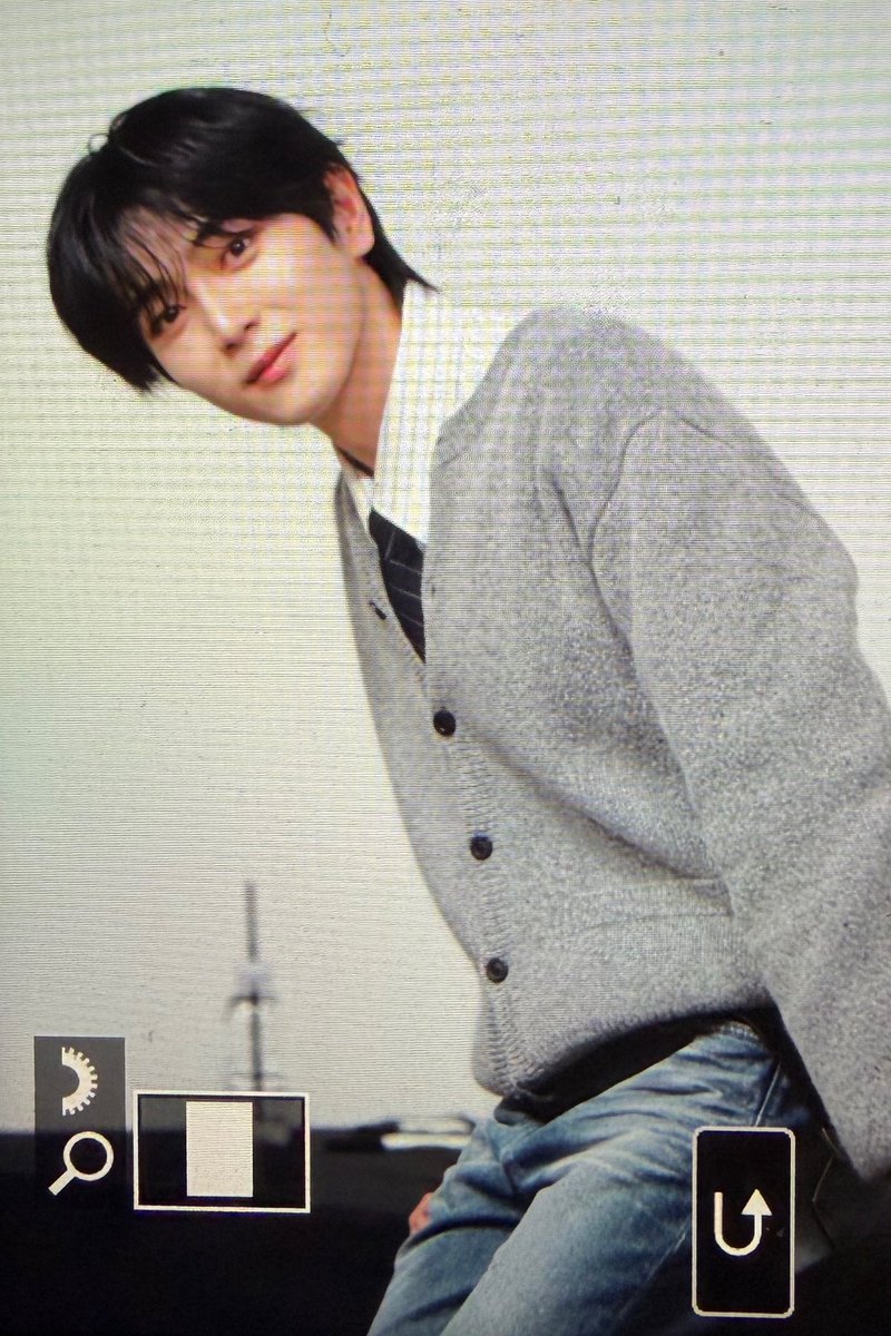 940117Love's tweet photo. 260314

@QQQ_project 
#QQQ #JISUNG 

오늘도 박지성 사랑하기 완료 ✔️ https://t.co/yadXhQbymx