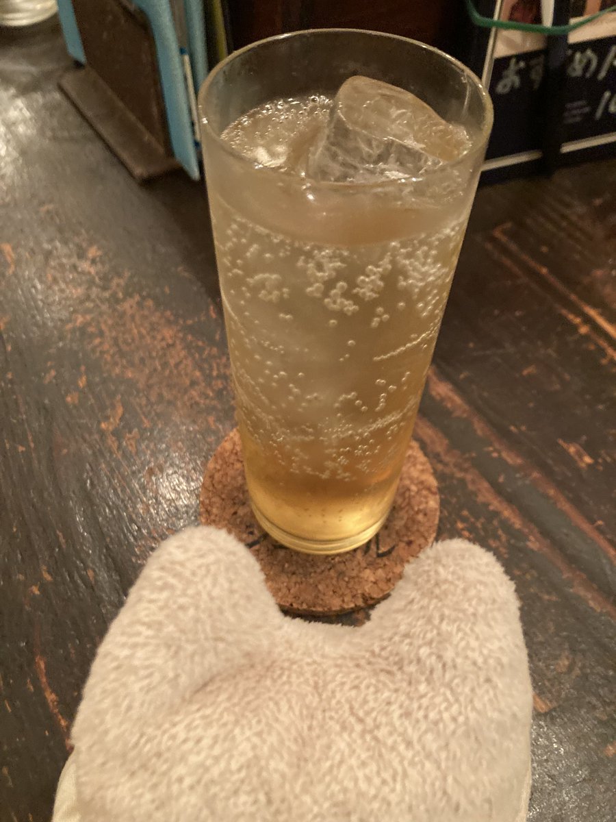 CoFumo's tweet photo. 待ち焦がれていた春のキーマ！どうしても食べたくてこれを食べずに春を迎えられないと思い頑張って行ってきました。美味しさの掛け算でうまさ無限大！ご馳走様でした！！🍛☺️😸
スパイスコーラもめちゃ好きなんだよなぁ。

#西荻窪 #西荻うまーむ https://t.co/vC0uIeUNFL