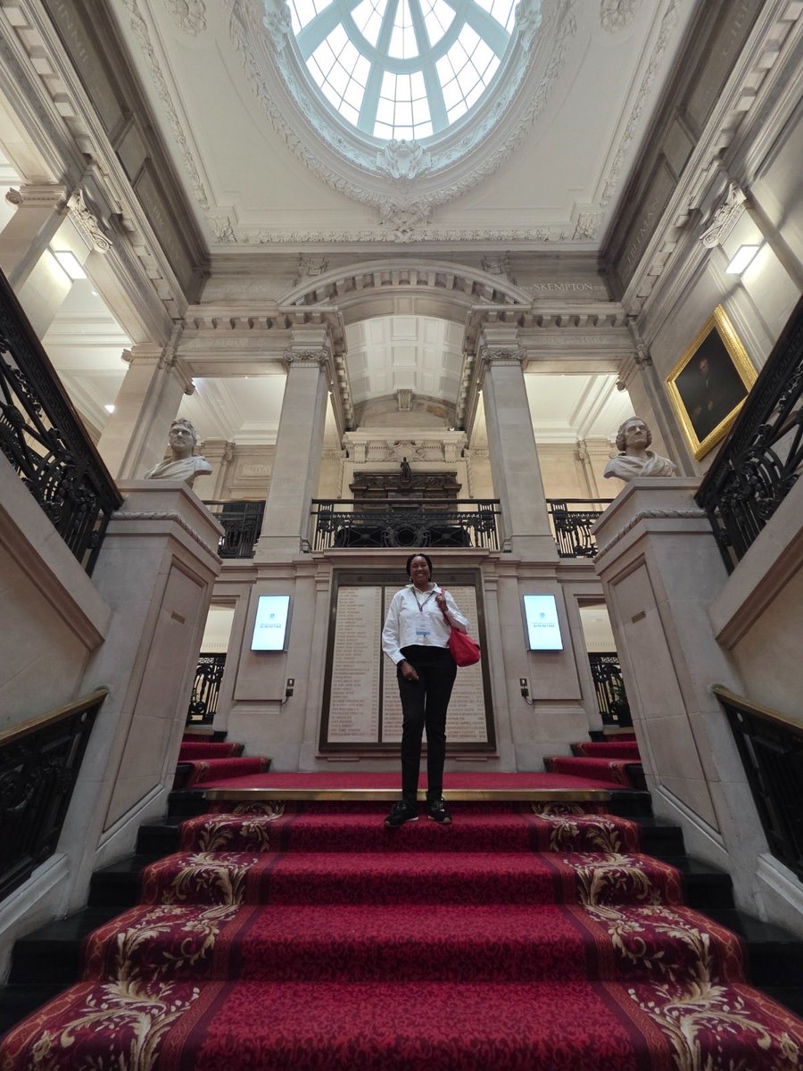 RIIO School of Ophthalmology tweet media