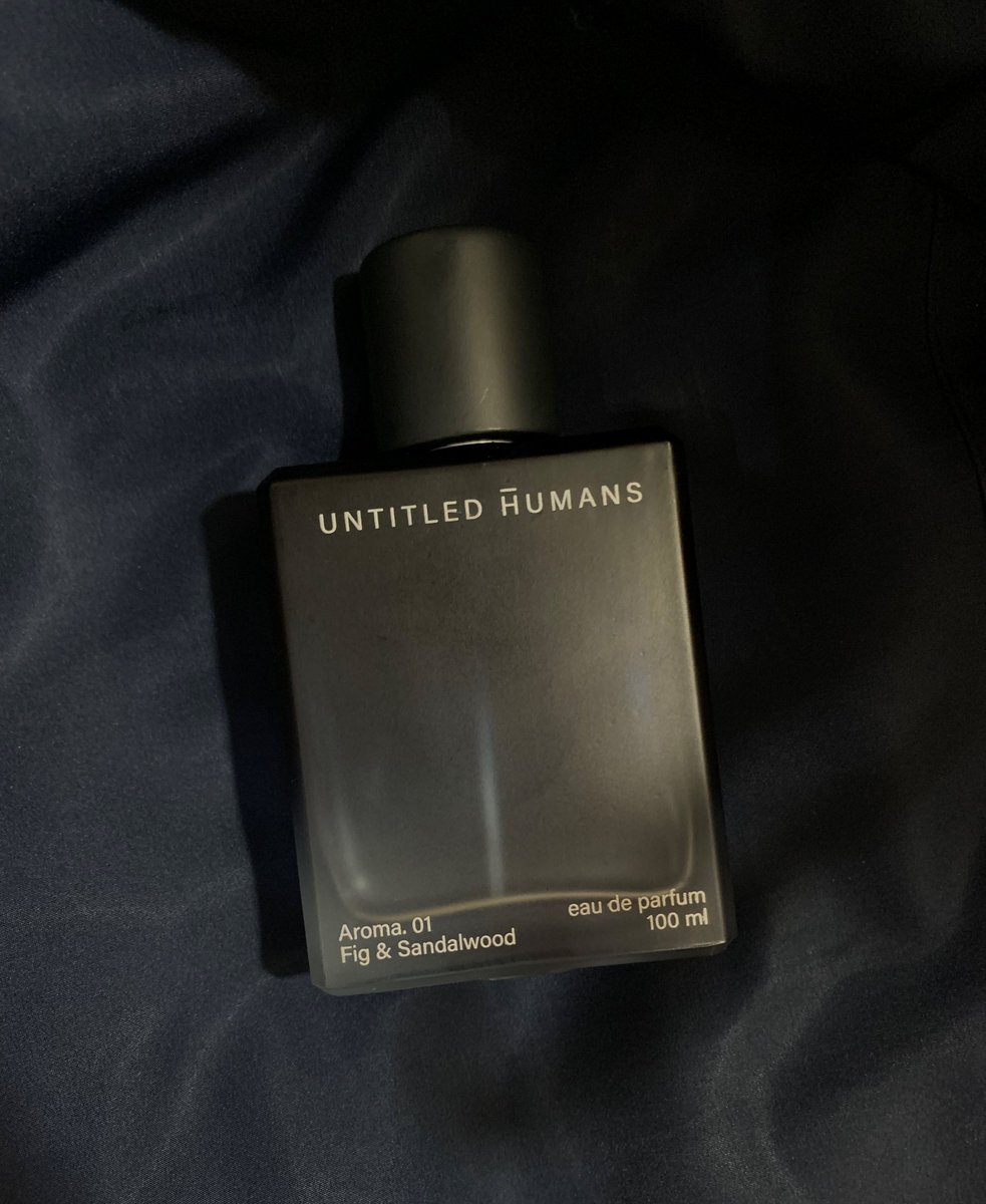 strootsys's tweet photo. Still one of my favorite perfume this.. maskulin tapi ga yg too much karena masih ada creamy-nya juga. Versatile aja rasanya dipake kapan pun. Best best

Instant comfort. HMNS Untitled 01 🌒 https://t.co/nfyygpGfaa