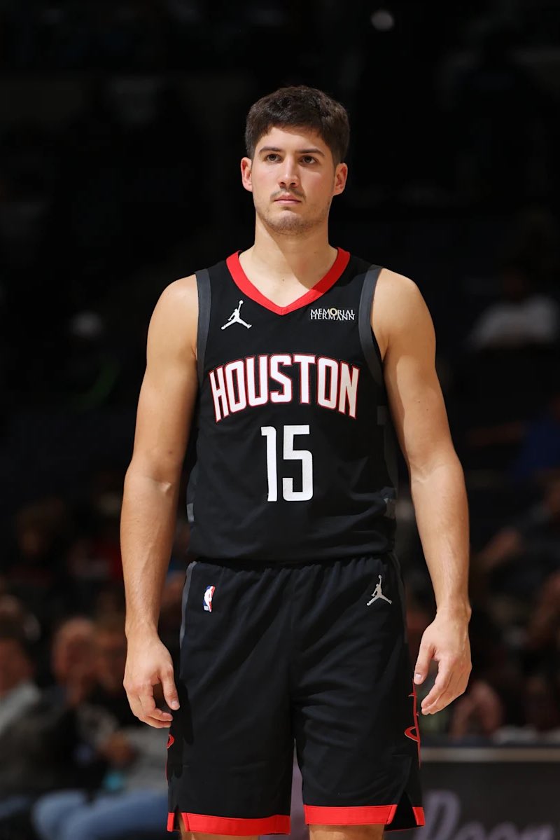 NBAFantasyBible's tweet photo. Teams that don’t play on Sat or Sun:

CHI
HOU
MEM
NOP
PHX

If you’re in a tight H2H playoff matchup this week, you may have to consider dropping decent players that don’t play over the weekend. 

Tough Drop Candidates: Ty Jerome, Tre Jones, Reed Sheppard, Grayson Allen, Saddiq Bey, Collin Gillespie, Javon Small, Herb Jones

Easier Drop Candidates: Tari Eason, Royce O’Neale, Derik Queen, Jalen Smith, Nick Richards, Jaylen Wells, GG Jackson, O-Max Prosper, Taylor Hendricks, Jeremiah Fears, Cam Spencer, Cedric Coward

Are you even considering dropping higher profile players??? Who have you dropped? 🗣️

#FantasyBasketball