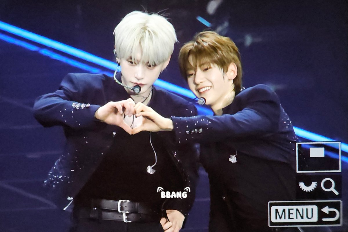 빵 tweet media