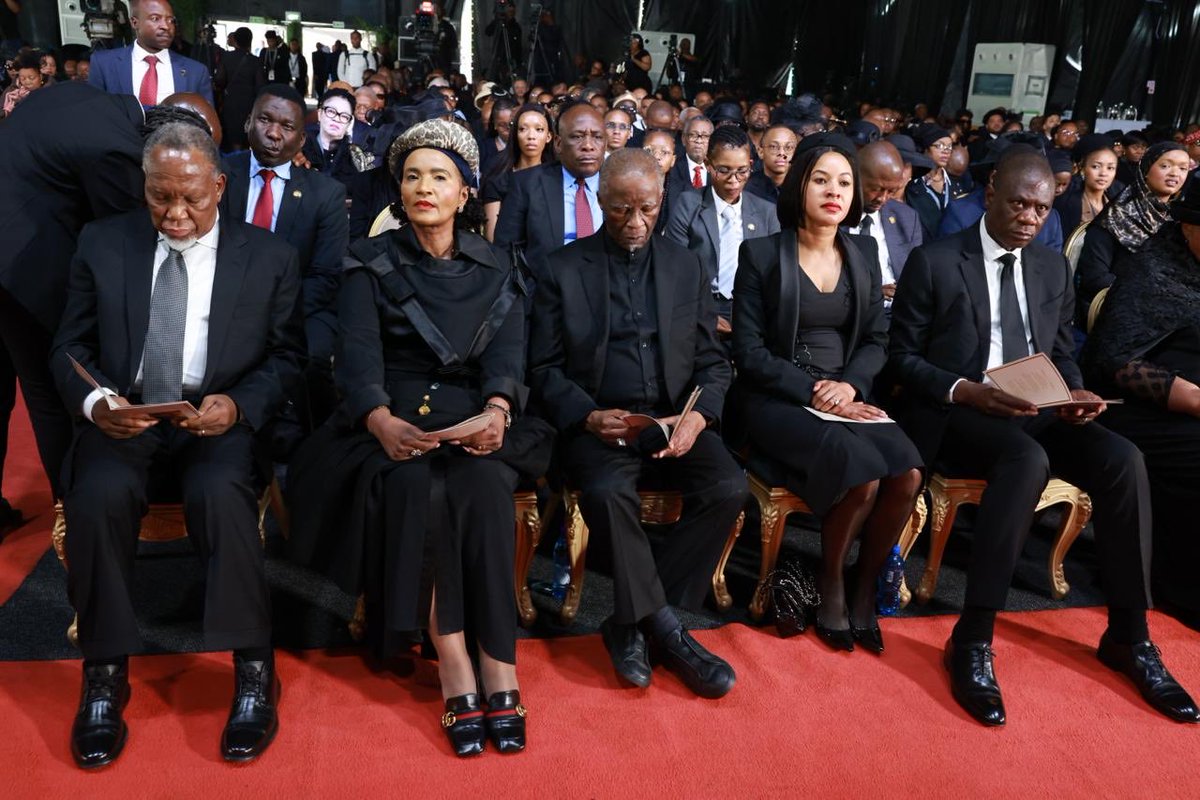 Sophie_Mokoena's tweet photo. At the Funeral of the former Defence Minister Mosiuoa Lekota. #GCIS https://t.co/9j4kUwF6Iu