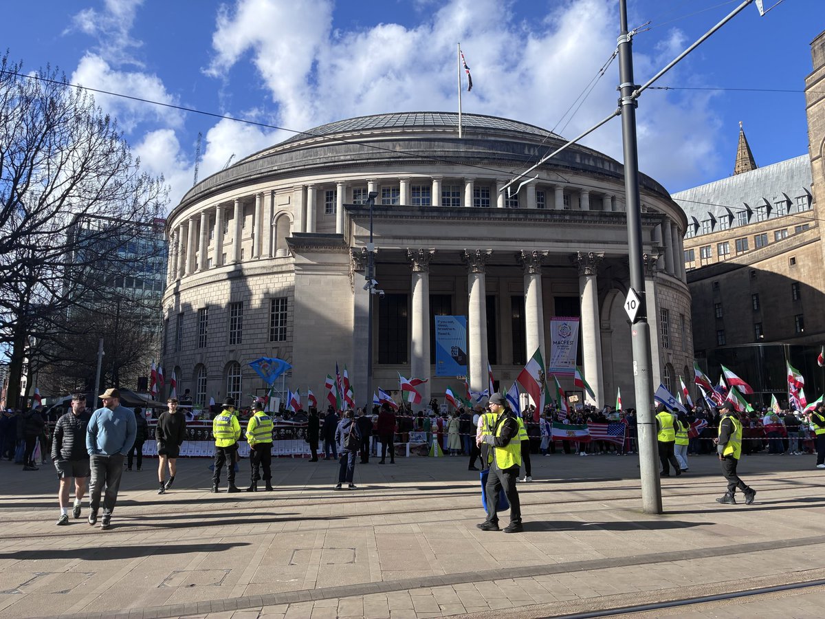 Amy Walker tweet media