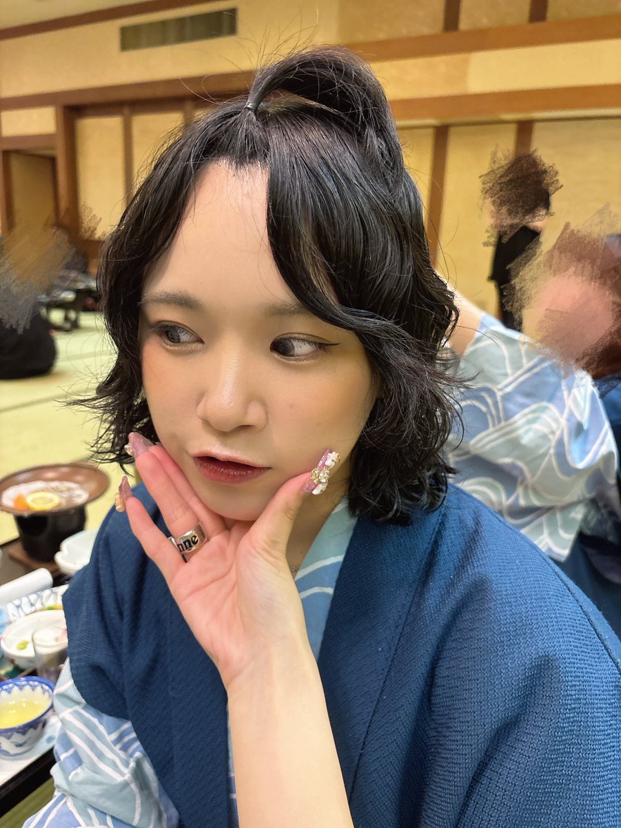 アイナスター tweet media