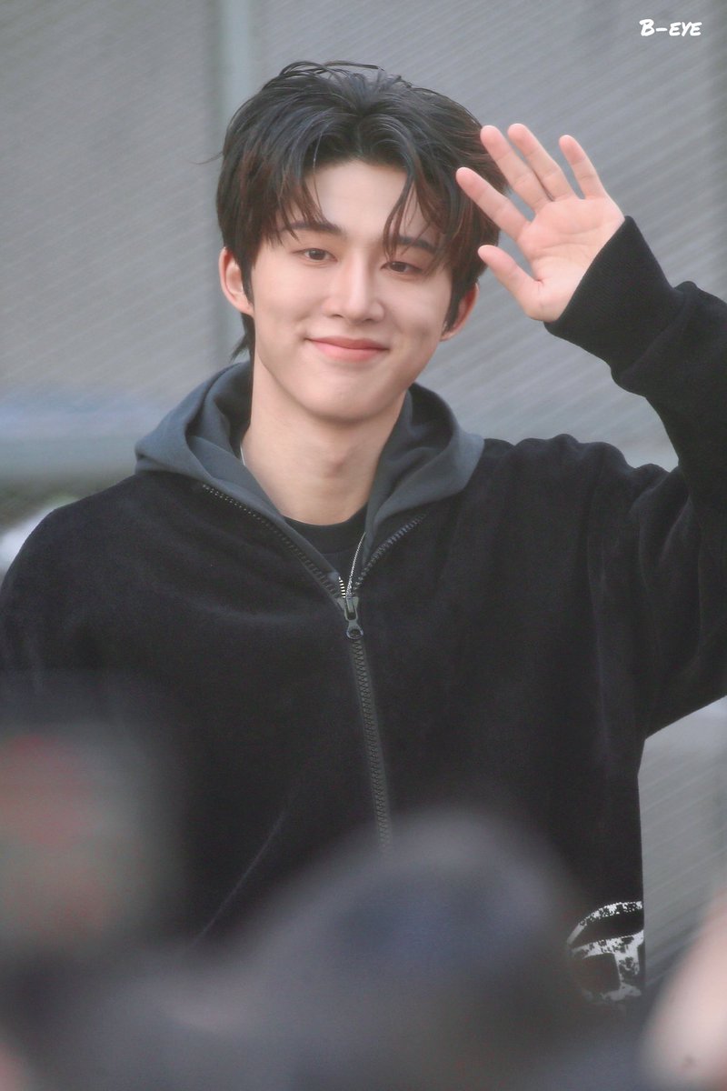 🆔 바람처럼 자유롭다 tweet media