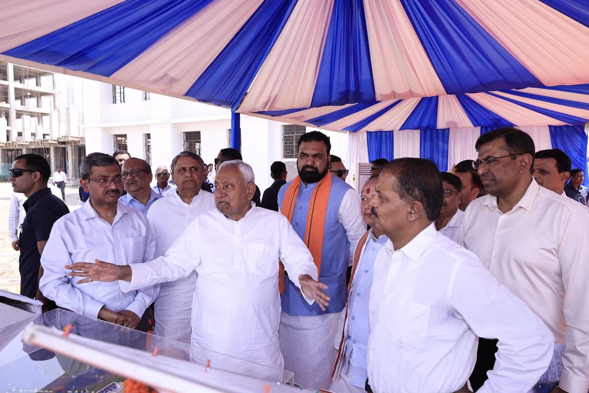 Nitish Kumar tweet media