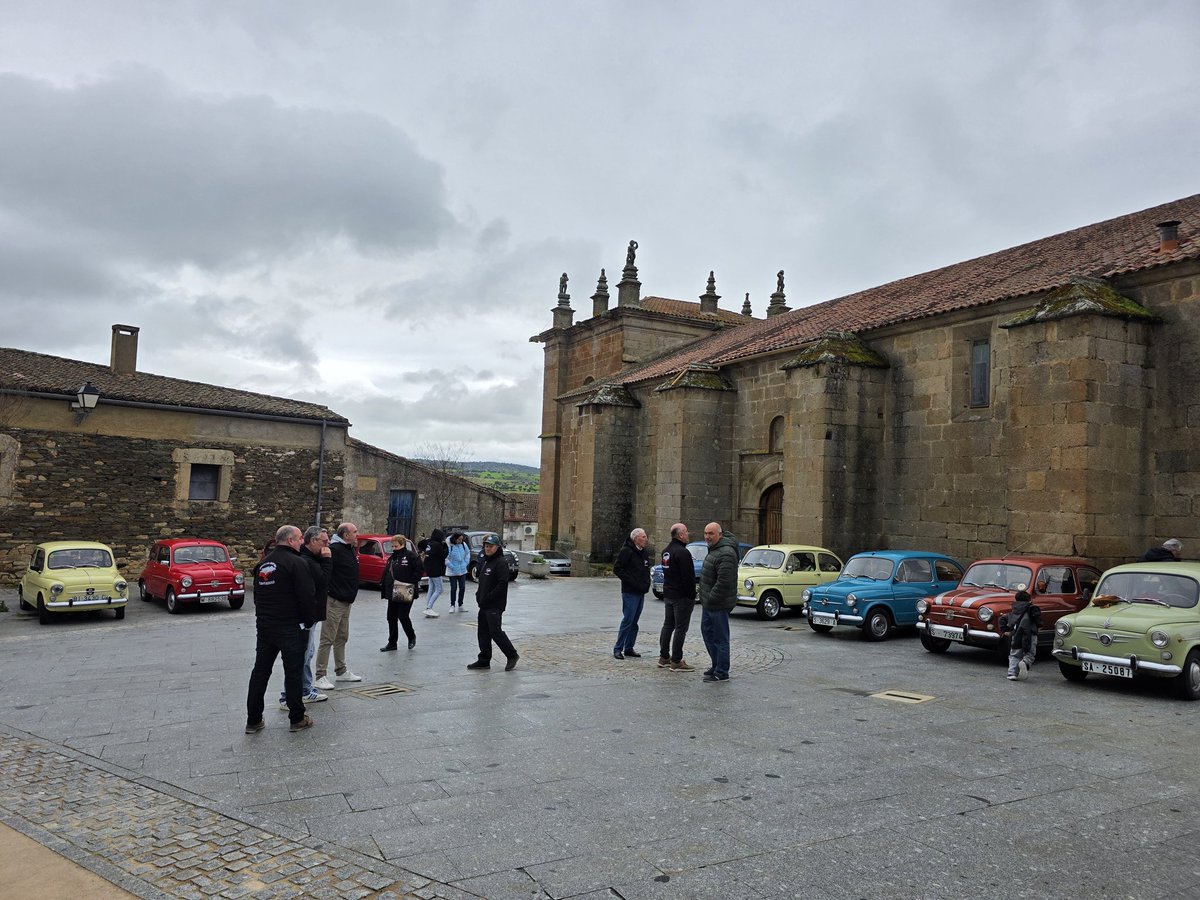 Seat600Cantabro's tweet photo. Visita al mirador del Fraile y Vilvestre. https://t.co/KmvM4XQcqA