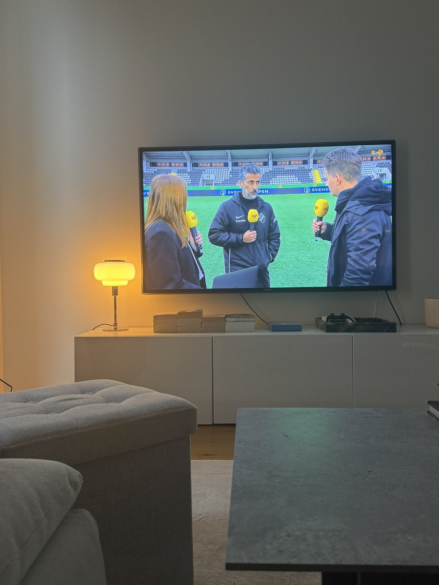 högerhuggorm tweet media