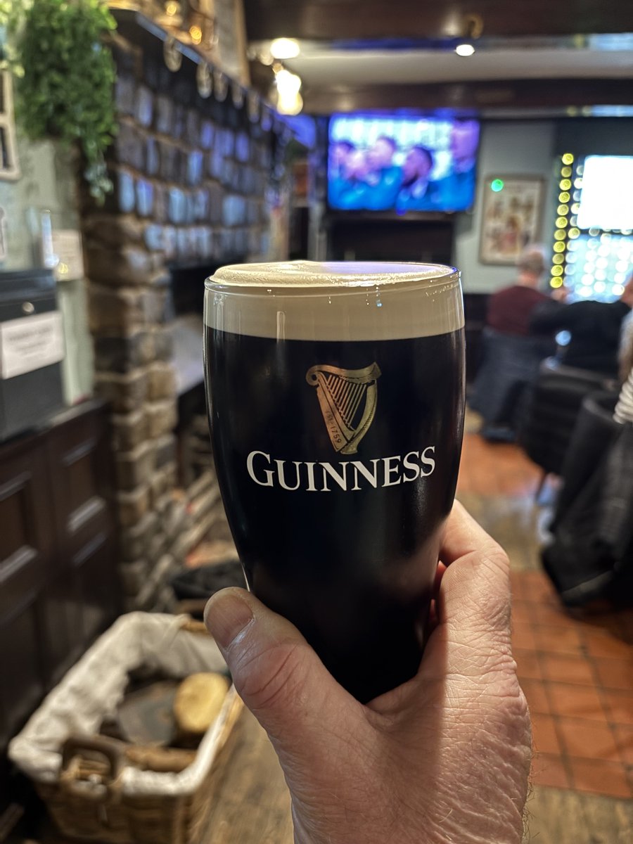 kittyhen's tweet photo. May the best team win ‘n may the Guinness flow #Stouturday #Millars … the most Scottish pub in Ulster 😉 https://t.co/jtzMRv0oc4