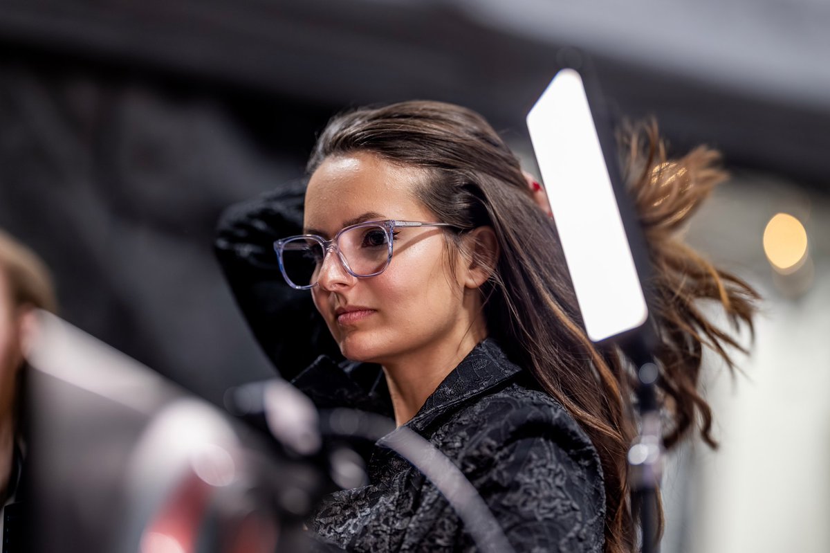 IronMyra tweet media