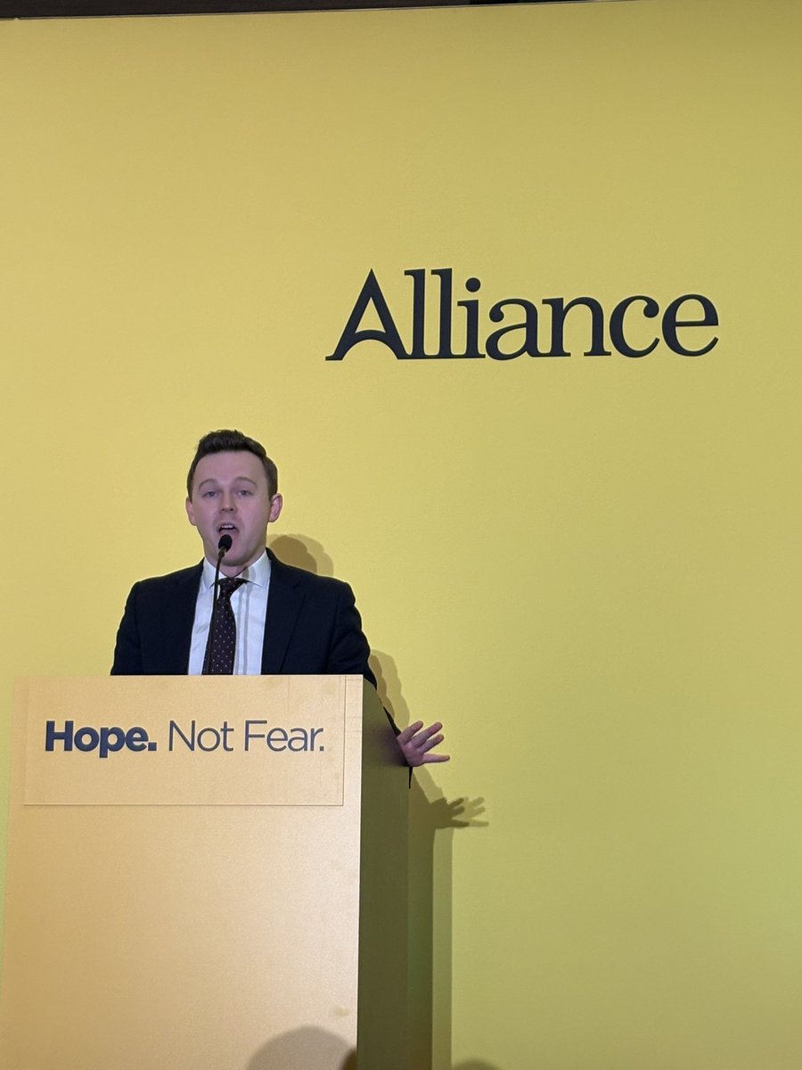 stewartcdickson's tweet photo. A great line up @allianceparty #APNI #hopenotfear https://t.co/xYVOf2TwNN