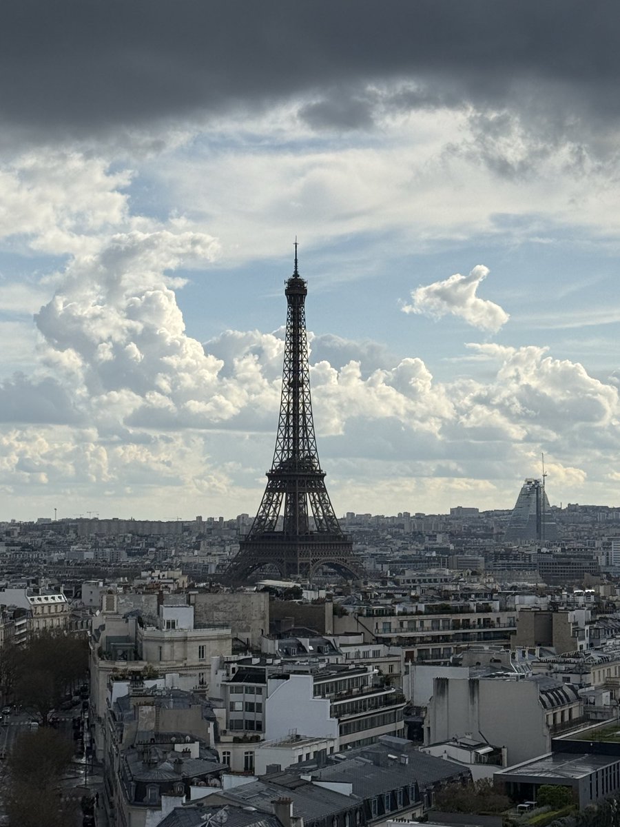96MKPUBG's tweet photo. ローマ、パリ行ってきました🇮🇹🇫🇷✈️ https://t.co/SG7RyjmgJH