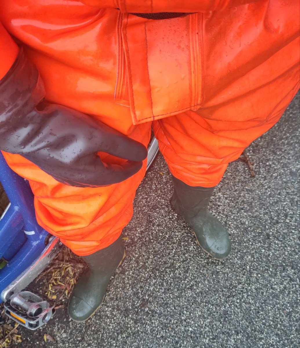 rubberbootsandmud tweet media