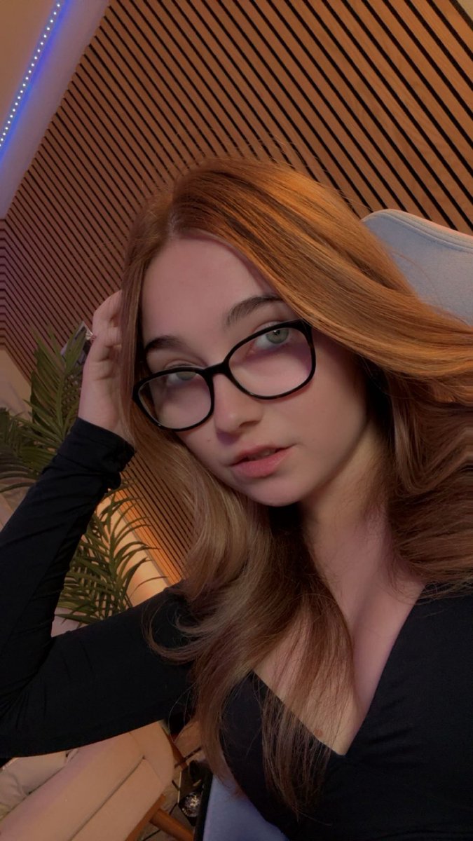 ✨ Lyssaurora ✨ tweet media