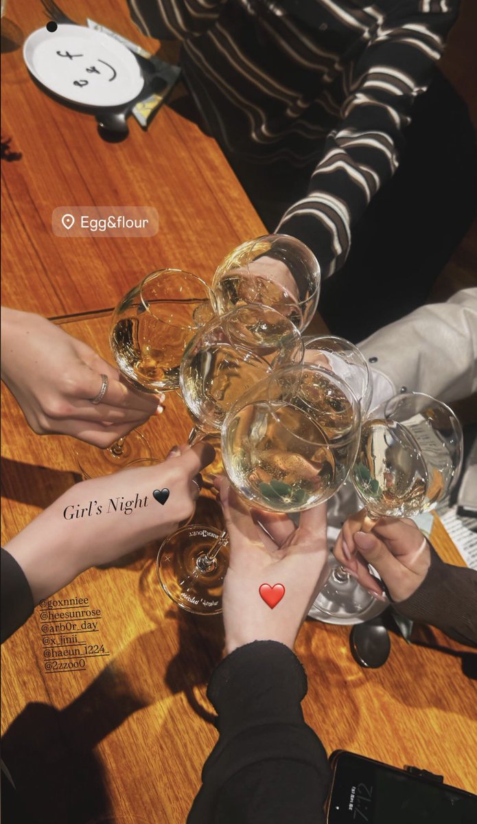 Michaela 🍓 tweet media