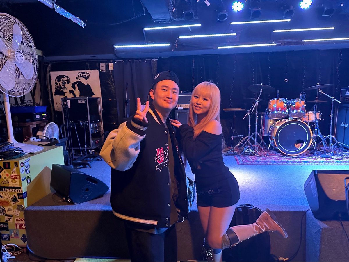 ㅎㅎㅎㅎㅎ 16년만에 다시찍는 사진 ❤️💛