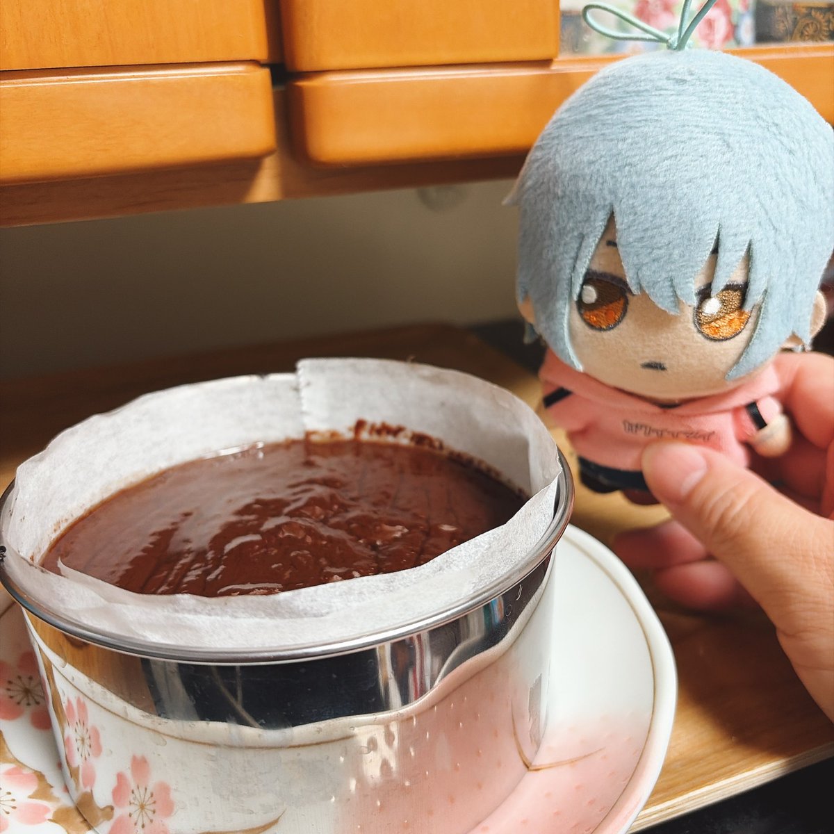 前回の反省を踏まえて
夜につくることにしました

ネロぬ「ホワイトデー一日遅れたけどまああまり遅れなくてよかったな
明日にはみんなで食えるよ」

待って
私ホワイトデーも渡す側なの！？

 #まほぬいホワイトデー2026