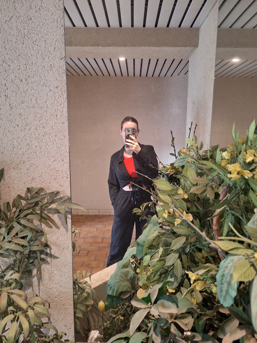 92'🇪🇦 tweet media