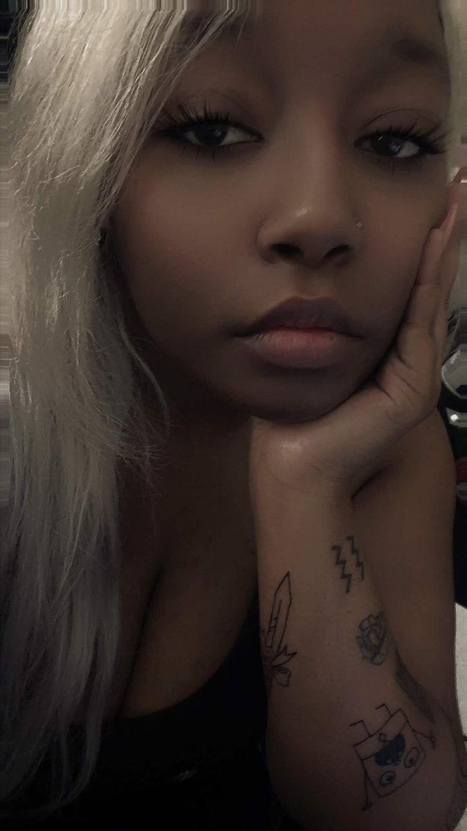 ♥ℍ𝕖𝕒𝕕 ℍ𝕠𝕠𝕔𝕙𝕚𝕖 ℍ𝕚𝕟𝕒♥ tweet media