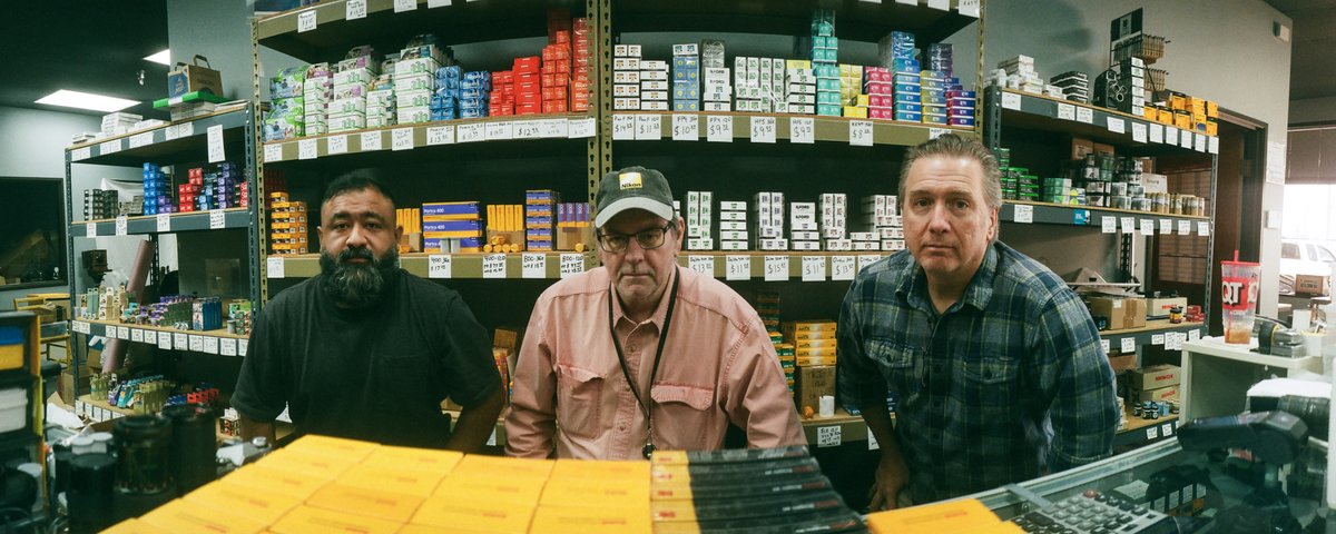 Mr. Holga tweet media