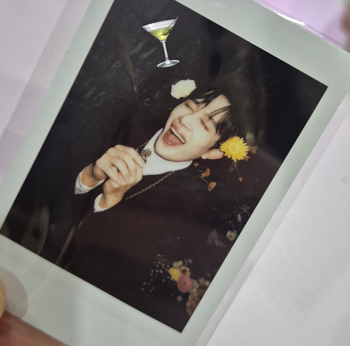 #사랑스런_금빛_폴라_날아올라
#폴라의_아름다움_난_빠져들어가
#폴라가_우릴_끌어당겨
#조심하세요_여기_폴라가_있다구요

우리 수도원장님 이렇게 절거울 때도 있으시군아,,💗💗