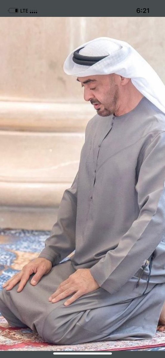 ادعو له قبل الفطور الله يطول في عمره 🤲