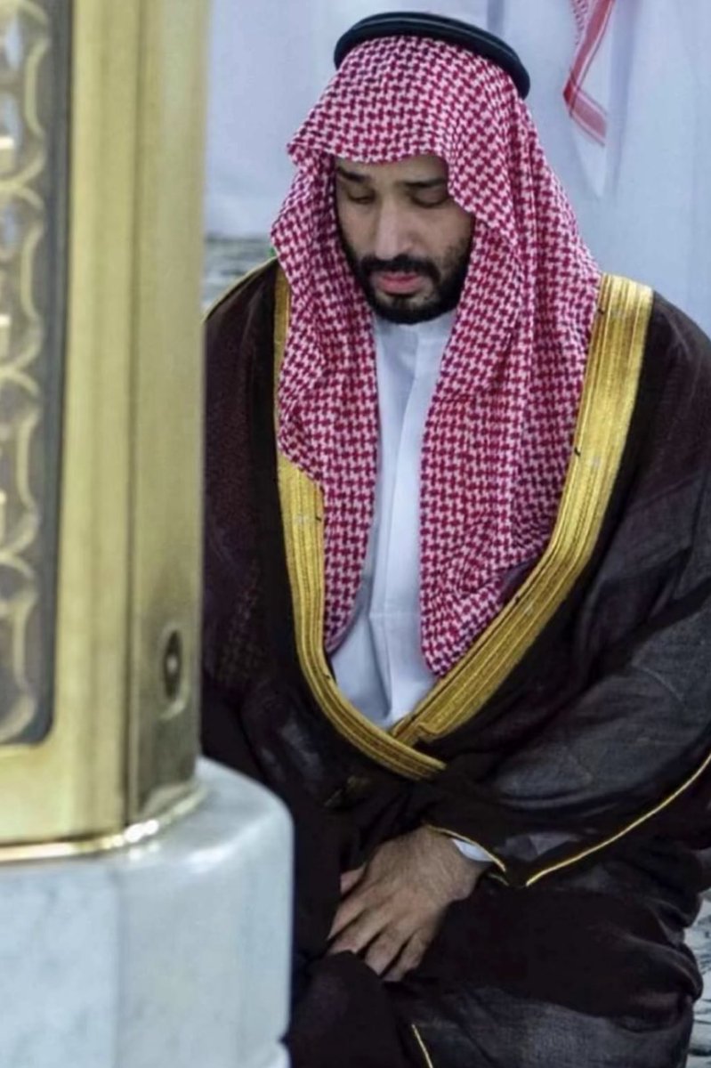 DanaTurki8's tweet photo. اللهم إننا نرى فيه طموحنا و مجدنا
اللهم سدّد خطاه و احفظه بعينك التي لا تنام 🤍 https://t.co/V762JnvMtM
