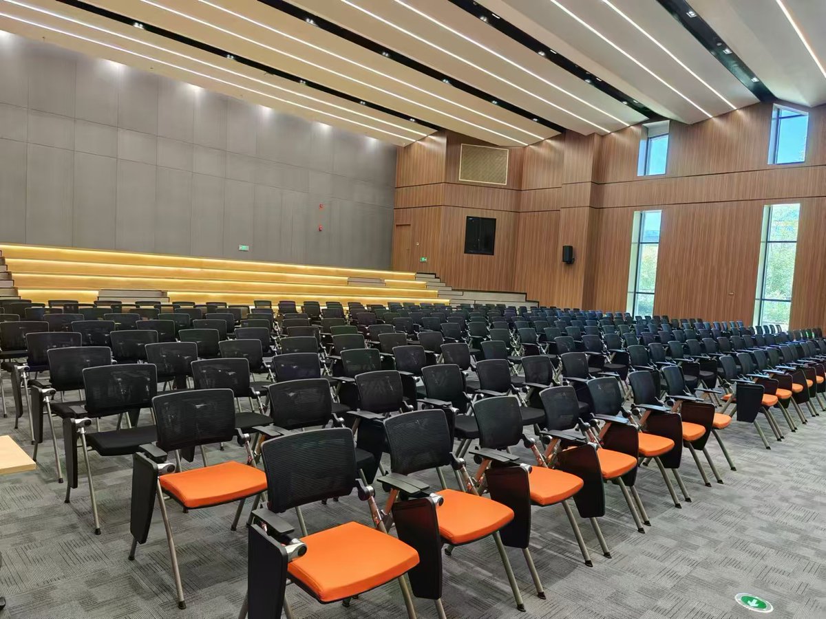 CDC Club tweet media