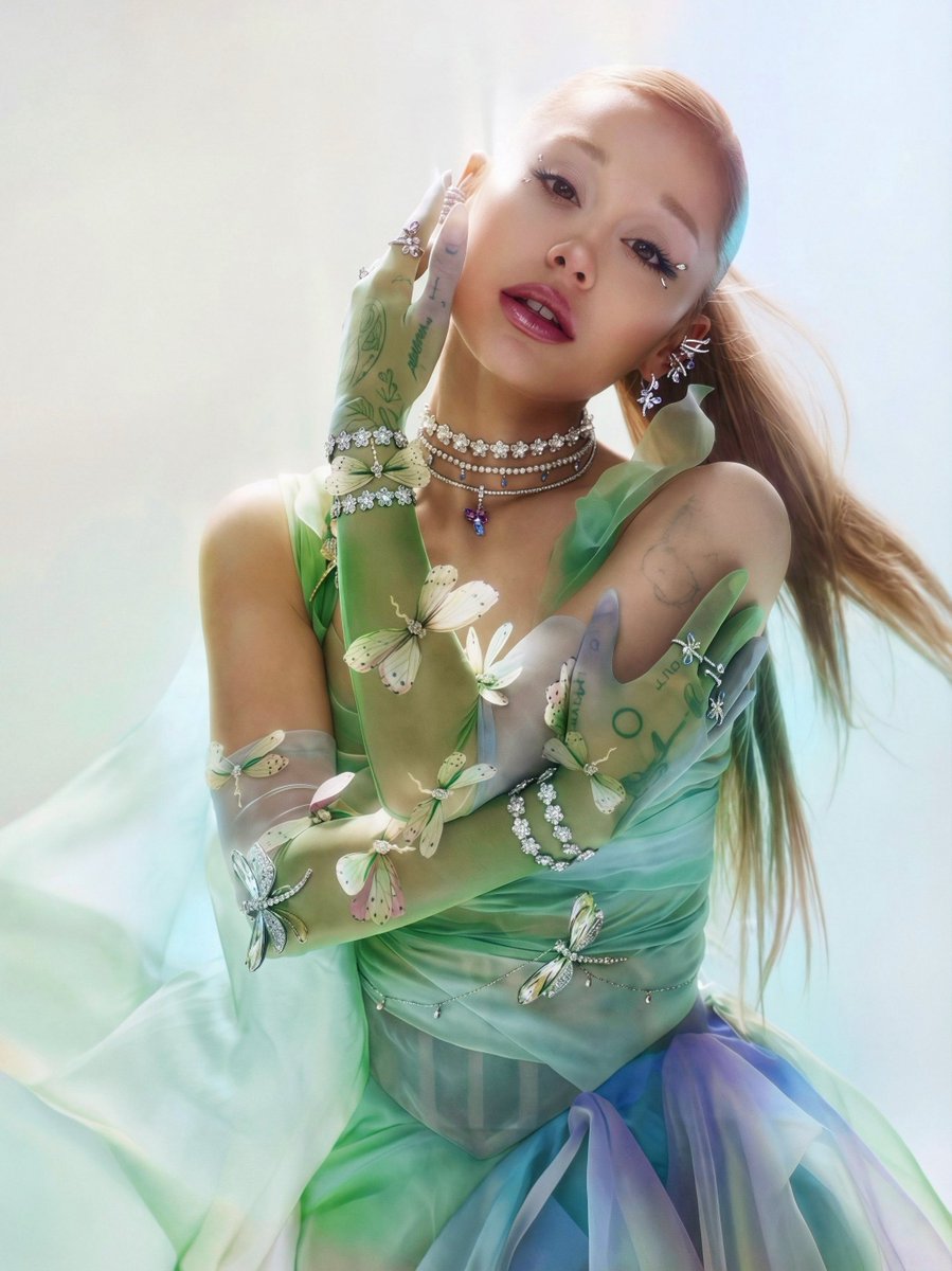 acervo ariana grande ꕤ tweet media