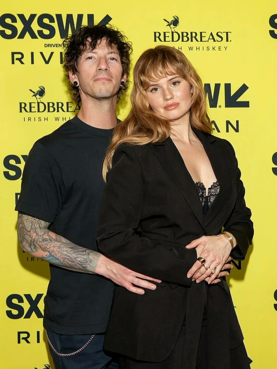 TOPUPDATERS's tweet photo. Josh with wife Debby at the SXSW Film Festival red carpet, for Debby's upcoming movie The Sun Never Sets https://t.co/bsEbNswVNe