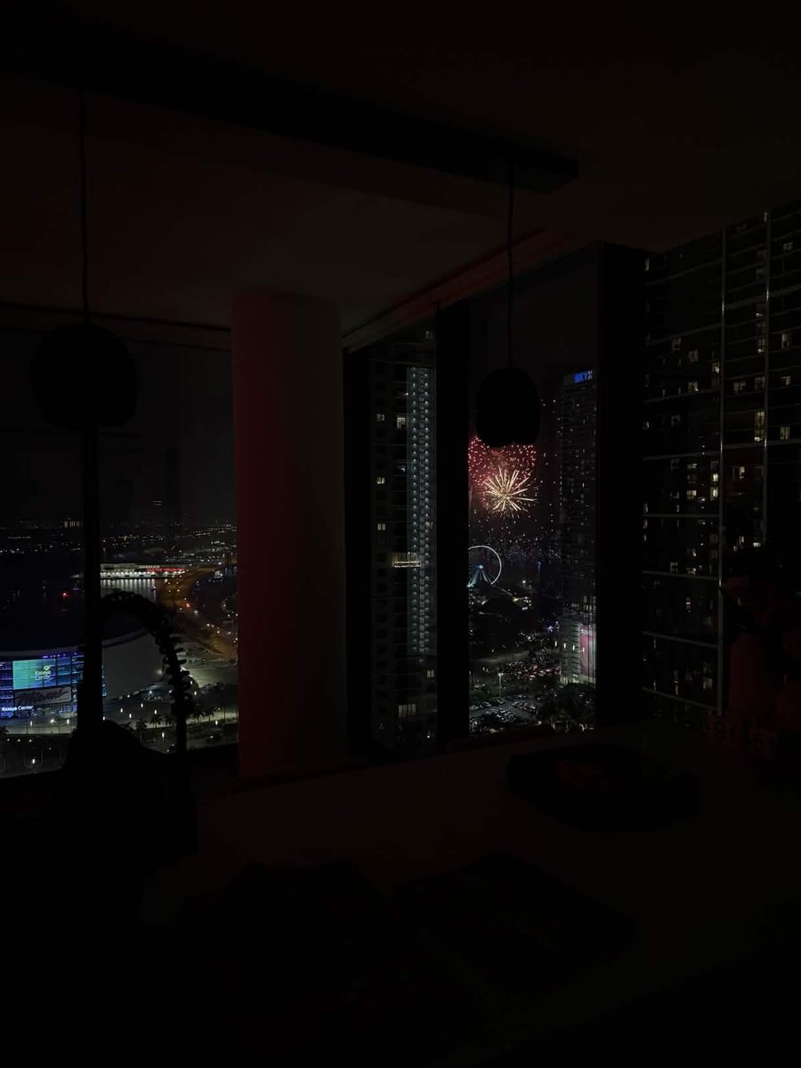 Sean trades tweet media