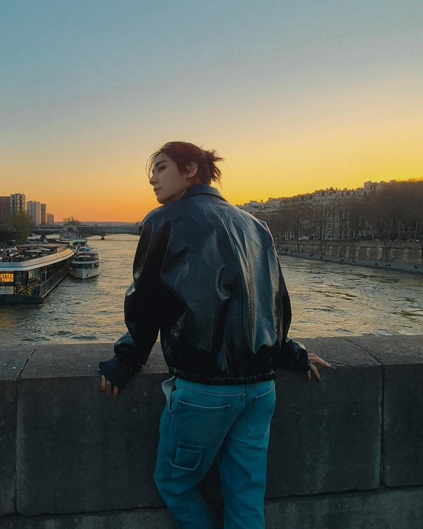 Base umum bisa follow @cornerfess tweet media