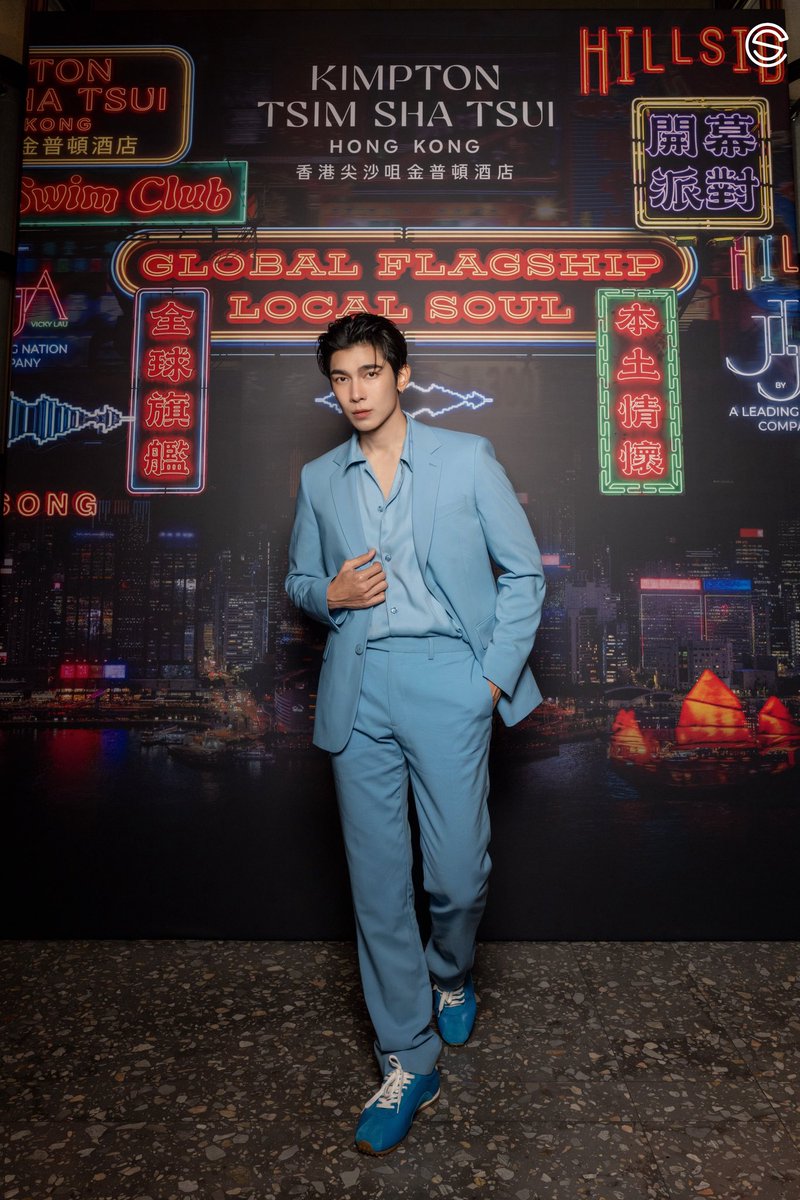 SolSkipperCo's tweet photo. Blue looks so good on him. 🩵

MEW OPENING KIMPTON HK

@MSuppasit 
#MewSuppasit 
#KimptonHongkongxMew https://t.co/r8Ulo48p54