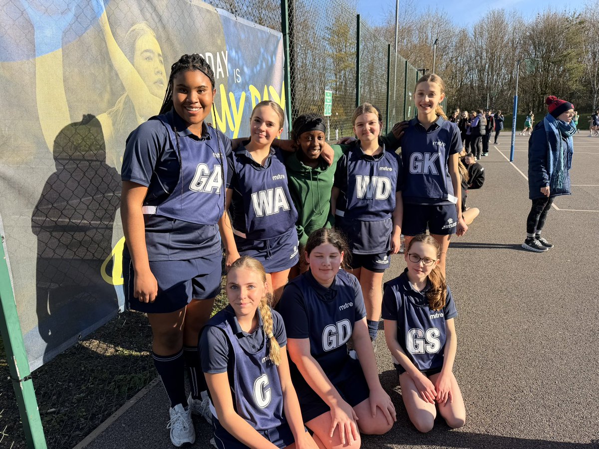 Bullers Wood Girls PE tweet media