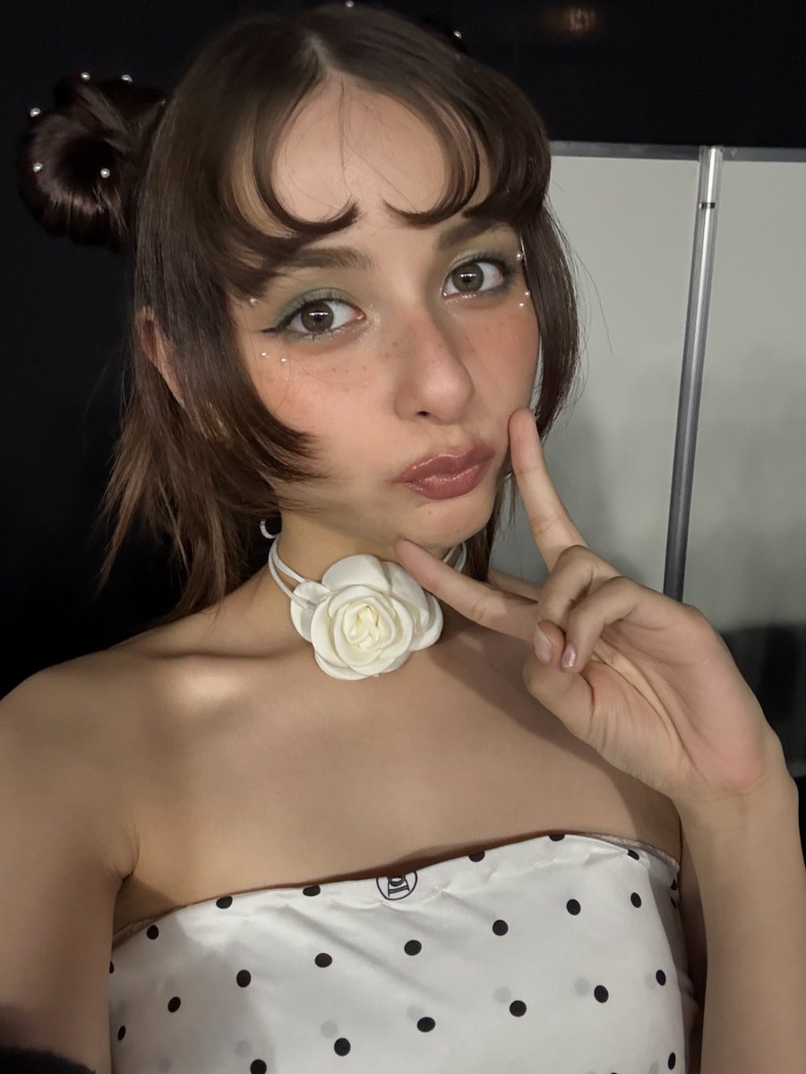 嵐 莉菜 tweet media